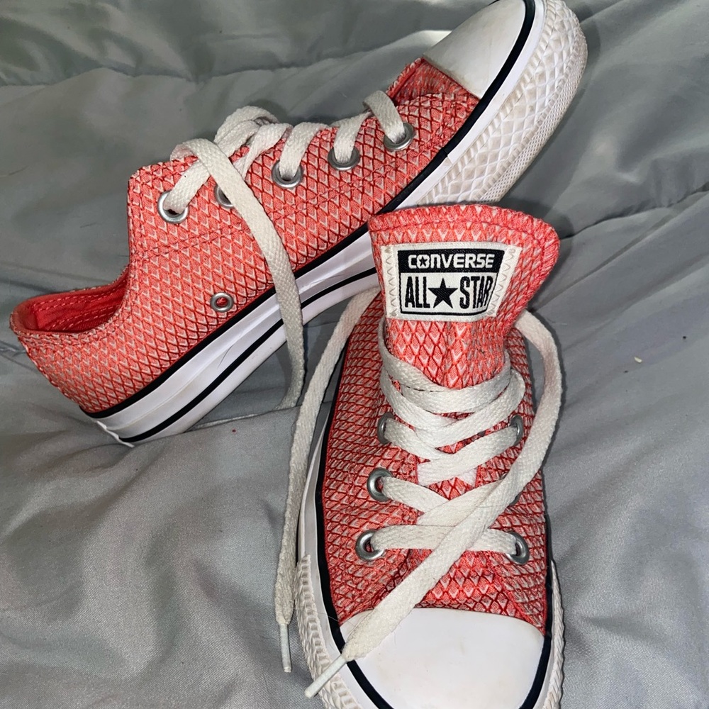 PINK PATTERN CONVERSE SIZE 5 💕
